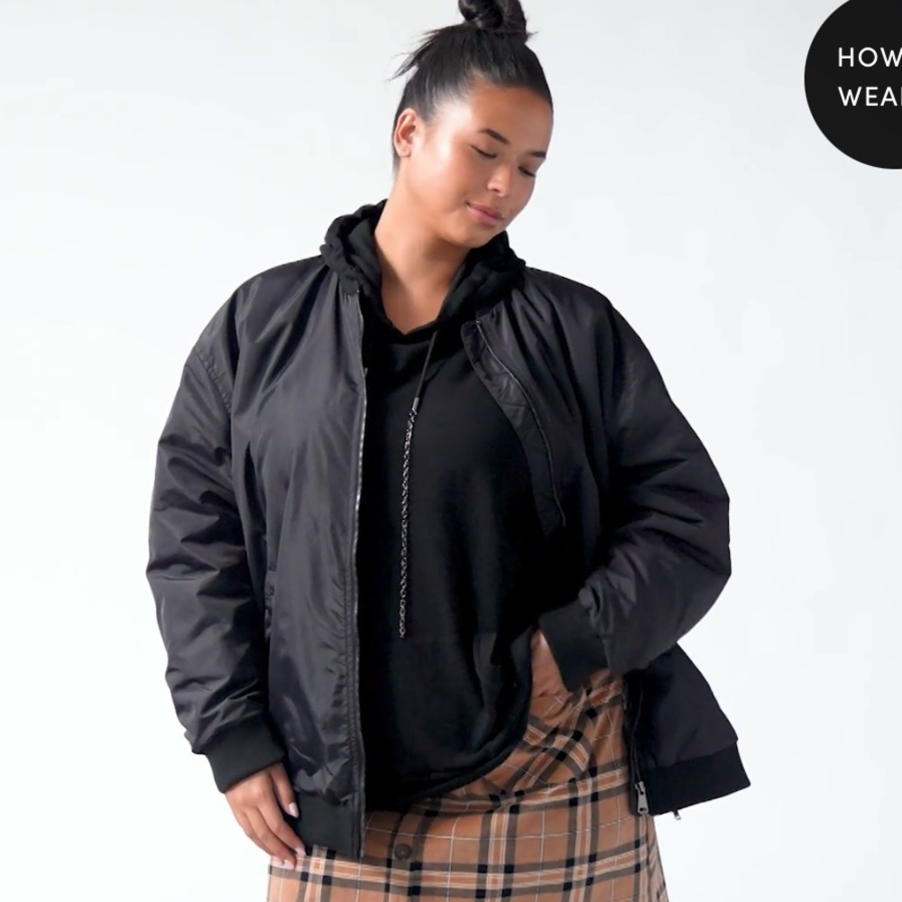 🖤 Torrid Oversized Black Bomber Jacket